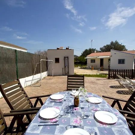 Juncosa Villa *